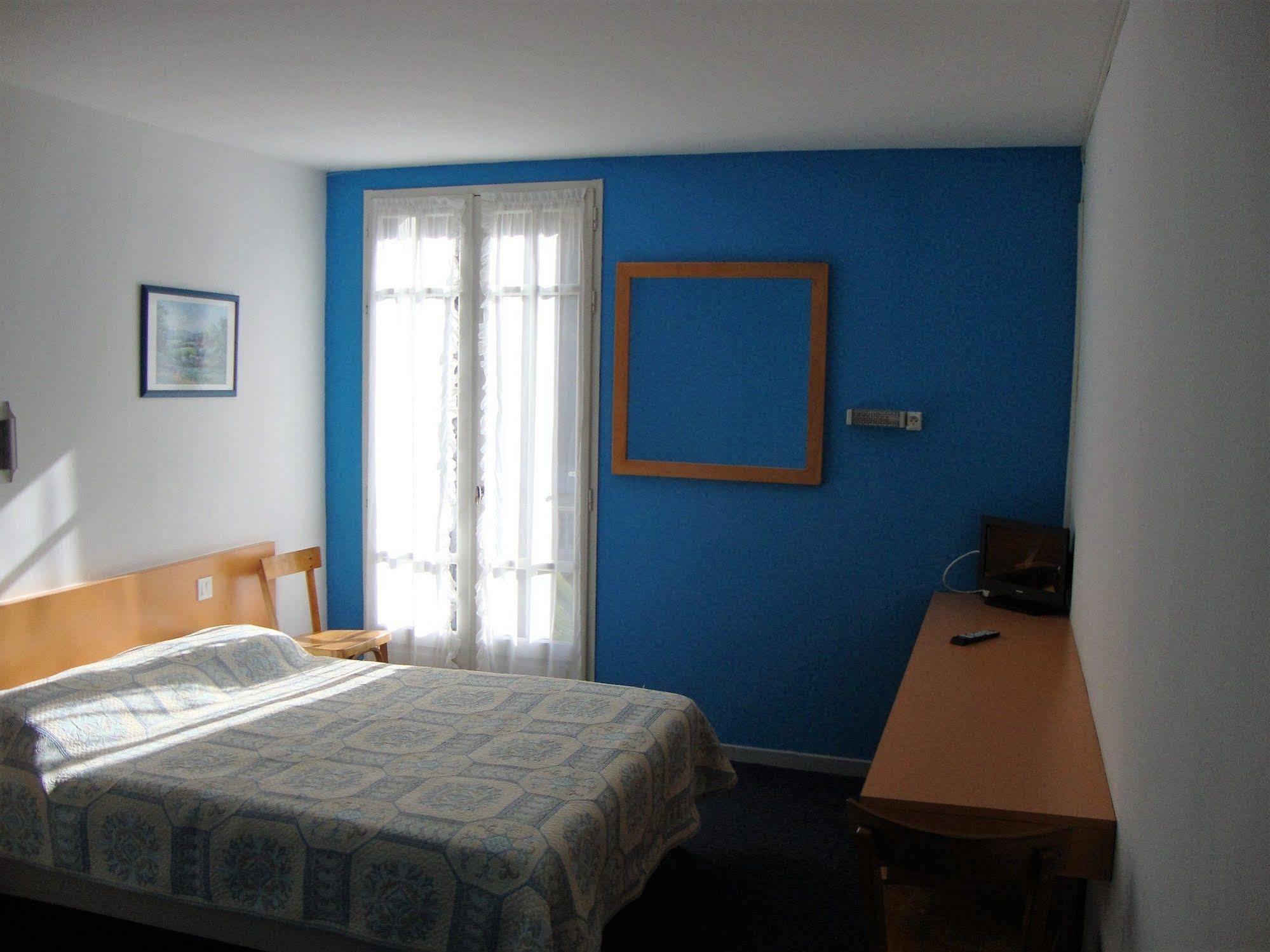 Hotel Au Petit Languedoc Lourdes Esterno foto